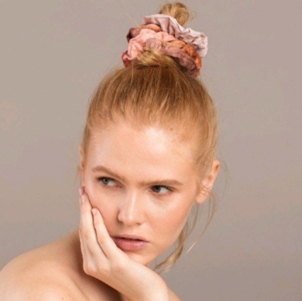 kit-sch Tie Dye Scrunchie--Rust 5pk - Picture 4 of 7